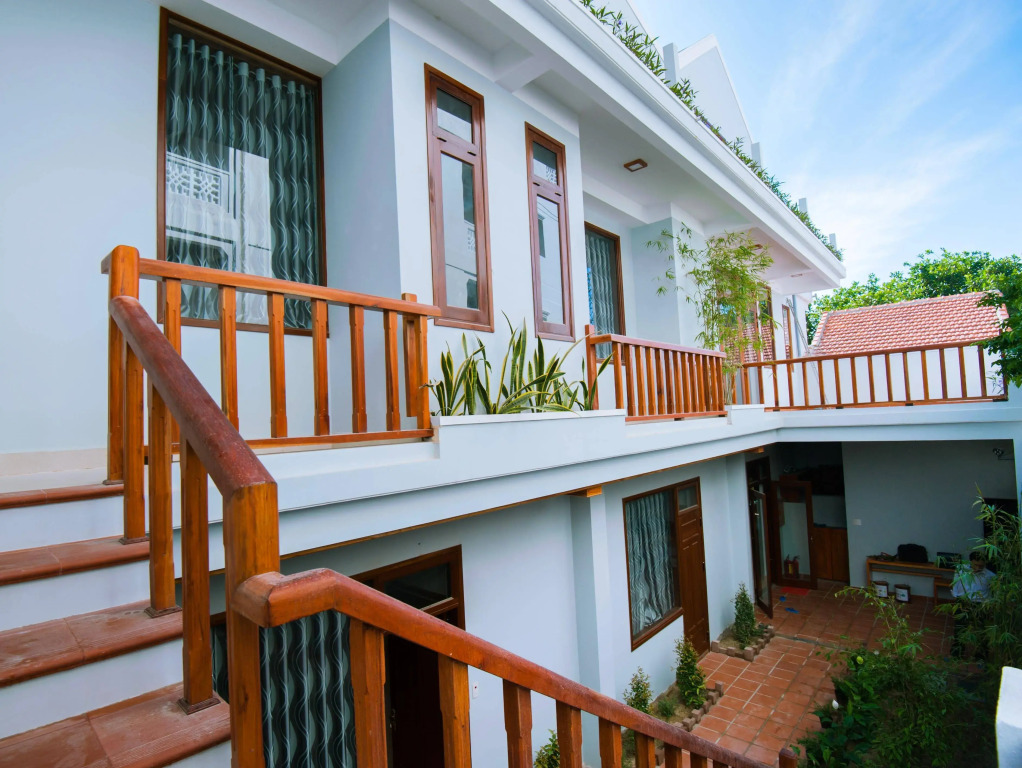 Riverside Plum Garden Villa