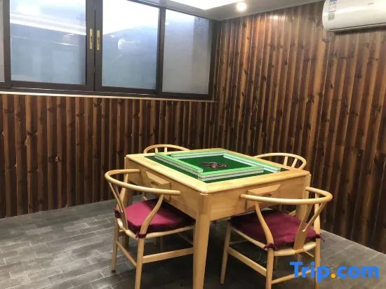Yichun Dequan Hot Spring Hotel