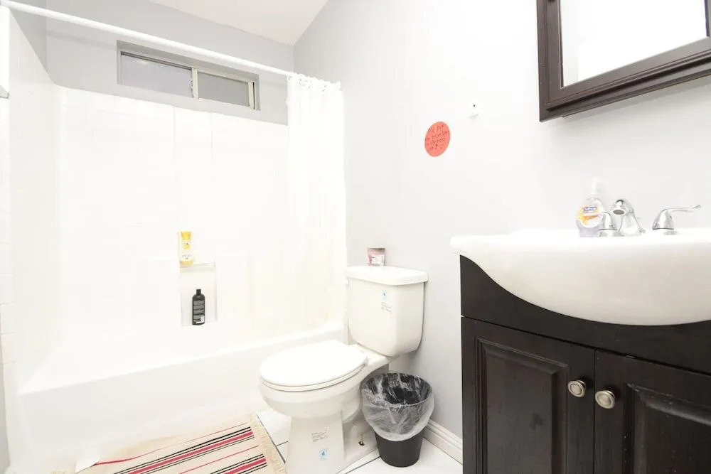 Hollywood Luxury Double bedrooms