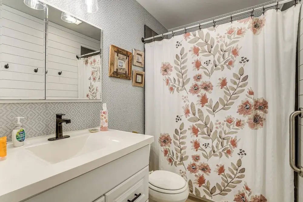 Close to Golf & Casinos! Sun City Getaway