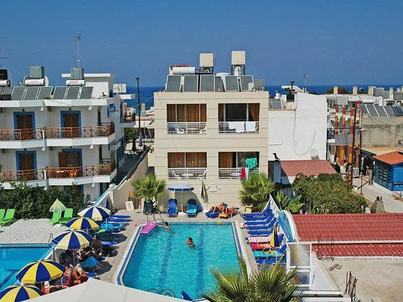 Hotel Eri Studios
