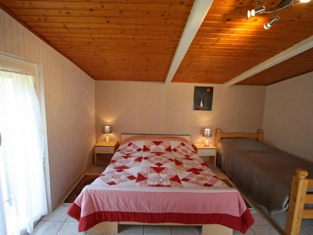 Gîte familial aux Vosges avec jeux pour enfants, à proximité de la nature et activités sportives - FR-1-589-111