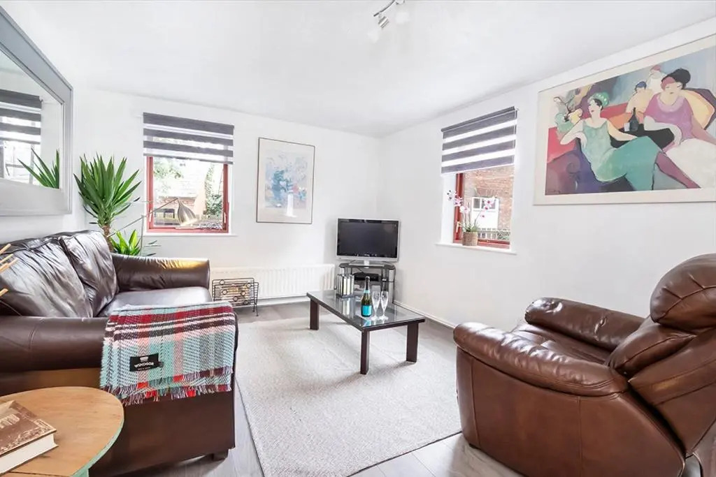 30 Fewster Way York
