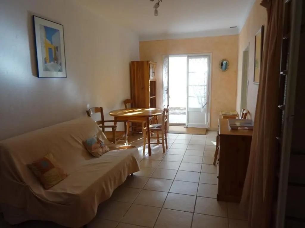Appartement Hyères, 2 pièces, 4 personnes - FR-1-335-55