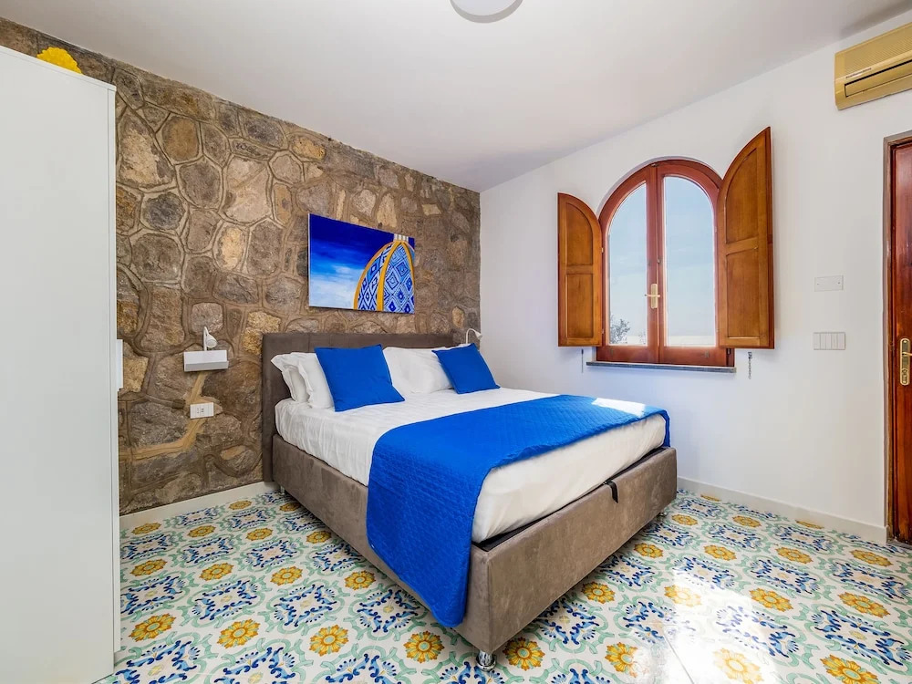 De Vivo Realty - Villa Russo Nerano