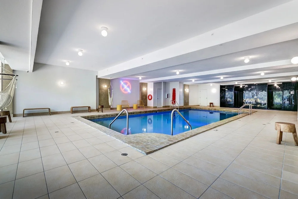 Elegant Studios and Apartments Montreal