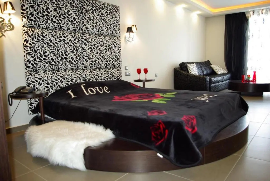 Dion Hotel