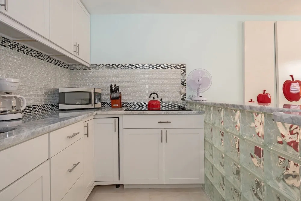 Estero Estate #6 - One Bedroom Apartment