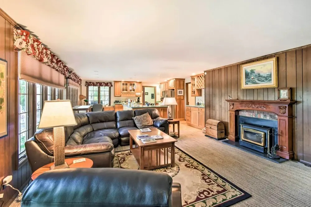 Hoodsport Home on 7 Wooded Acres w/ Hot Tub!