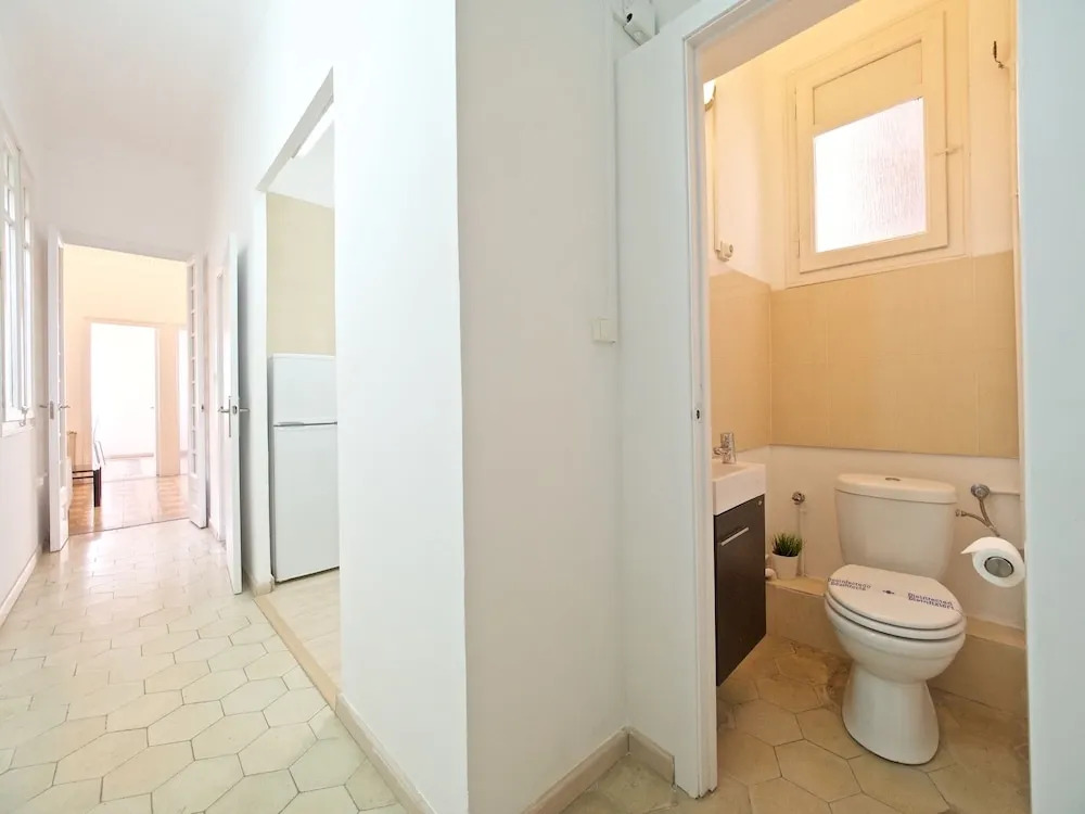 Gaudi Eixample Apartment