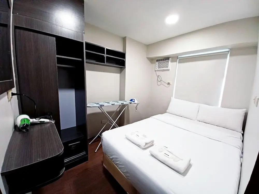 Gilmore Tower Suites By SMS Hospitality