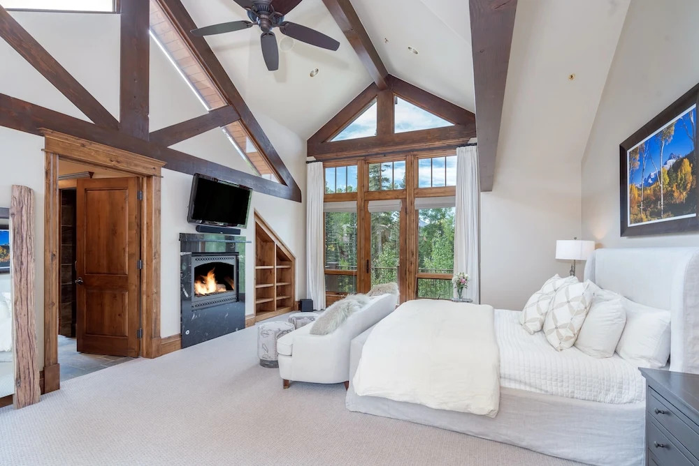 THE Pinnacle by Exceptional Stays