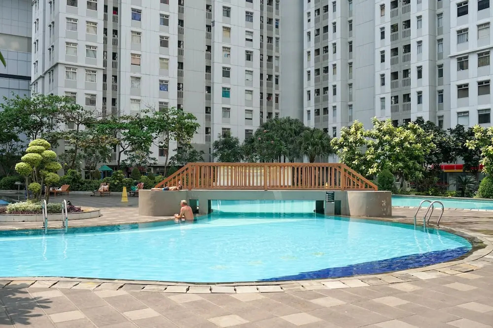 2BR near Baywalk Pluit Mall at Green Bay Apartment