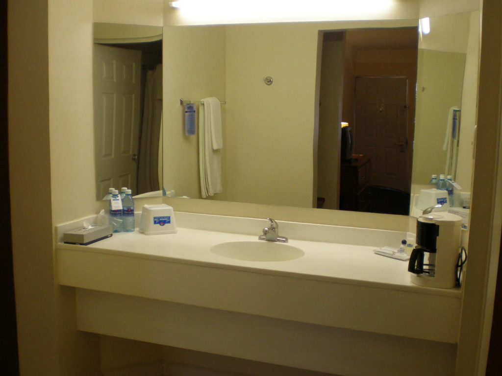 American Inn Hotel & Suites Parral