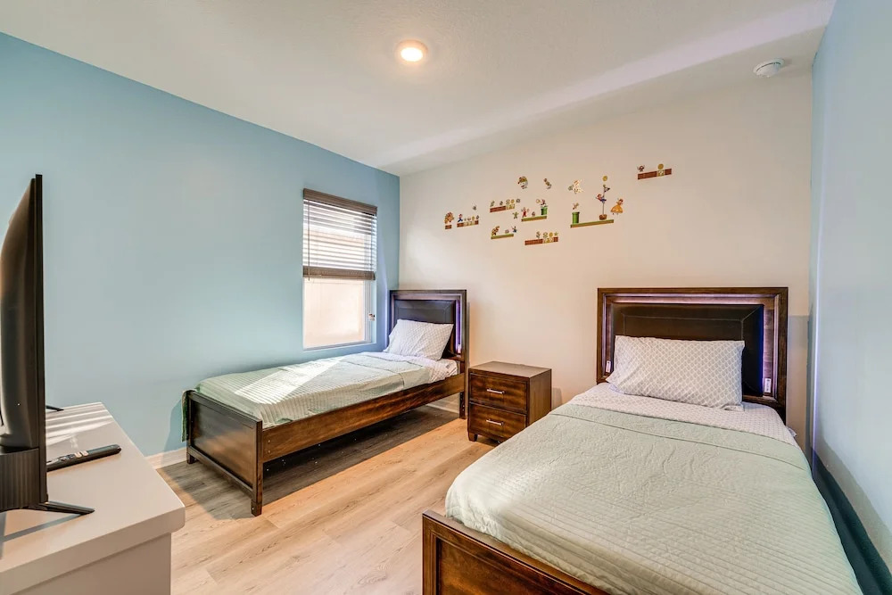 Davenport Home w Pool Access Near Disney