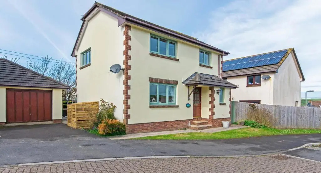 Oceanside Croyde 3 Bedrooms Sleeps 6
