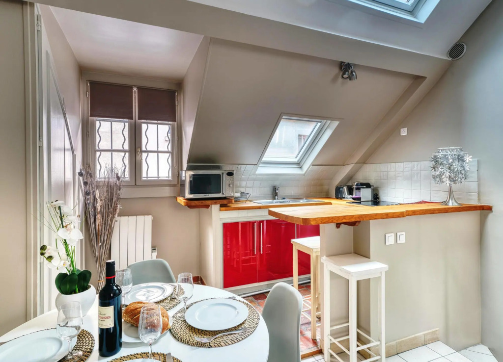 2066 - Saint Germain des Prés - Amazing Duplex