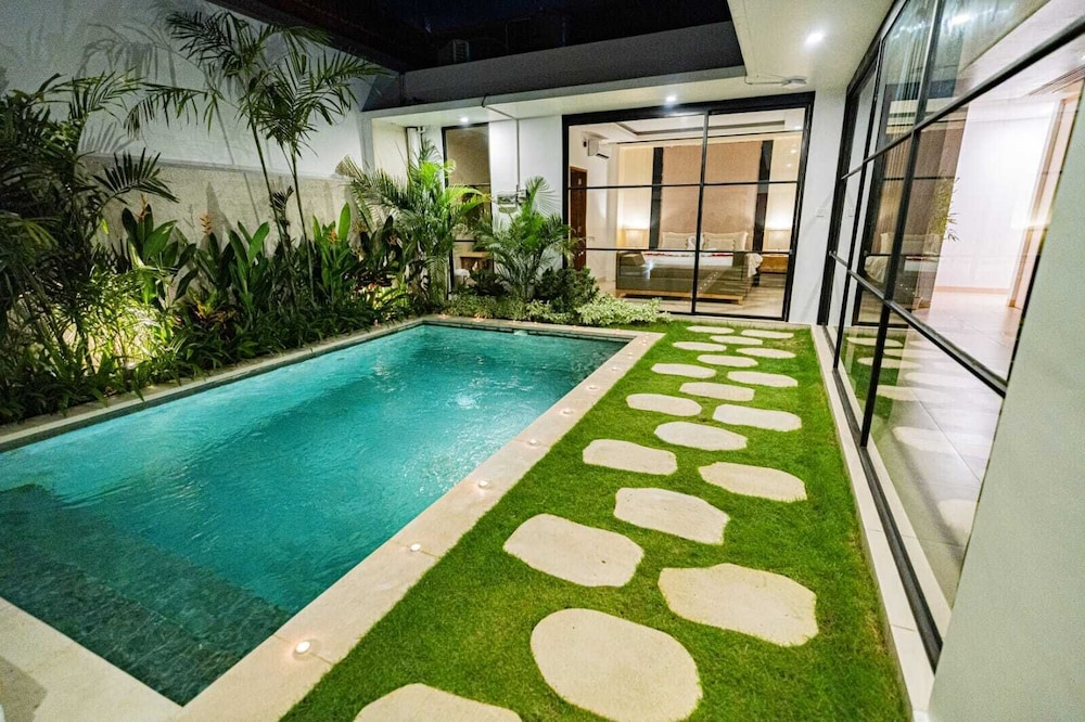 La Boutique Luxs Villas Seminyak Bali