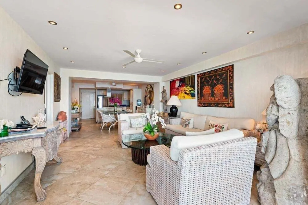 Ocean View 2Br Condo-balcony-beach-pool - 712