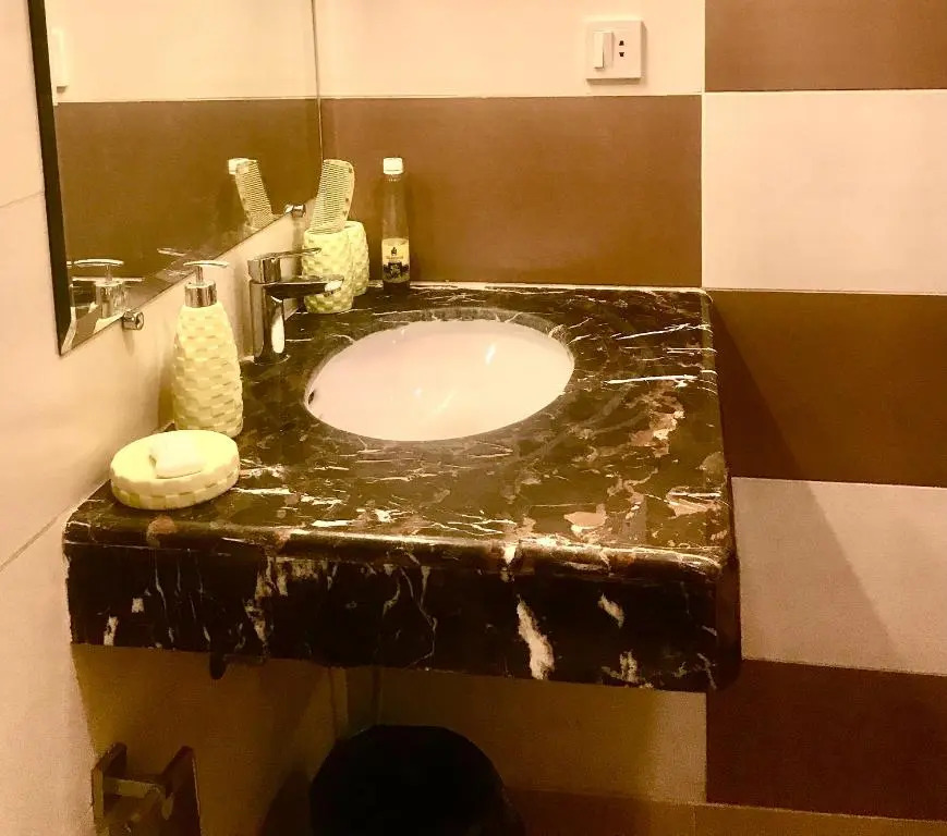 Atrium high Suite 2bed family apartment near Giga Mall