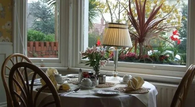 Whitefriars Hotel
