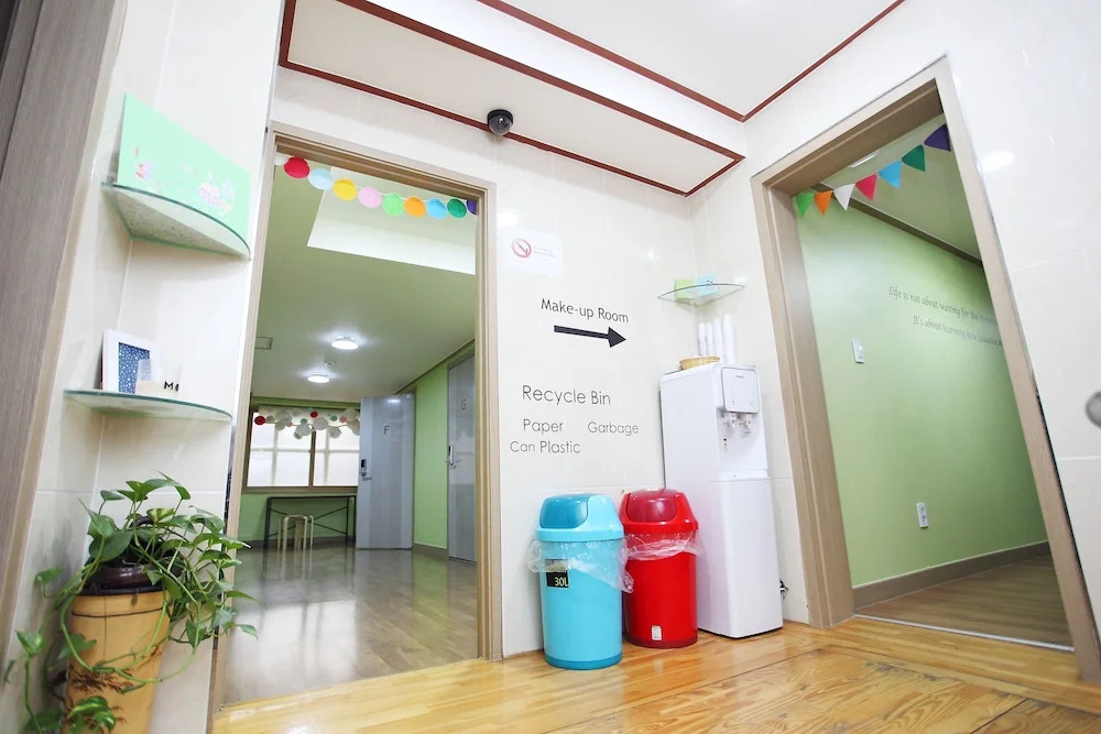 Mori Guesthouse - Hostel