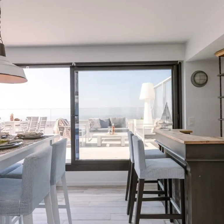 Penthouse With 2 Terraces and Magnificent sea View