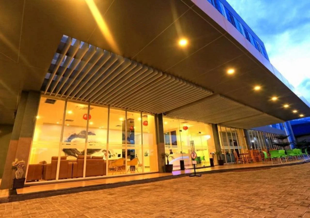 Roa Roa hotel Palu