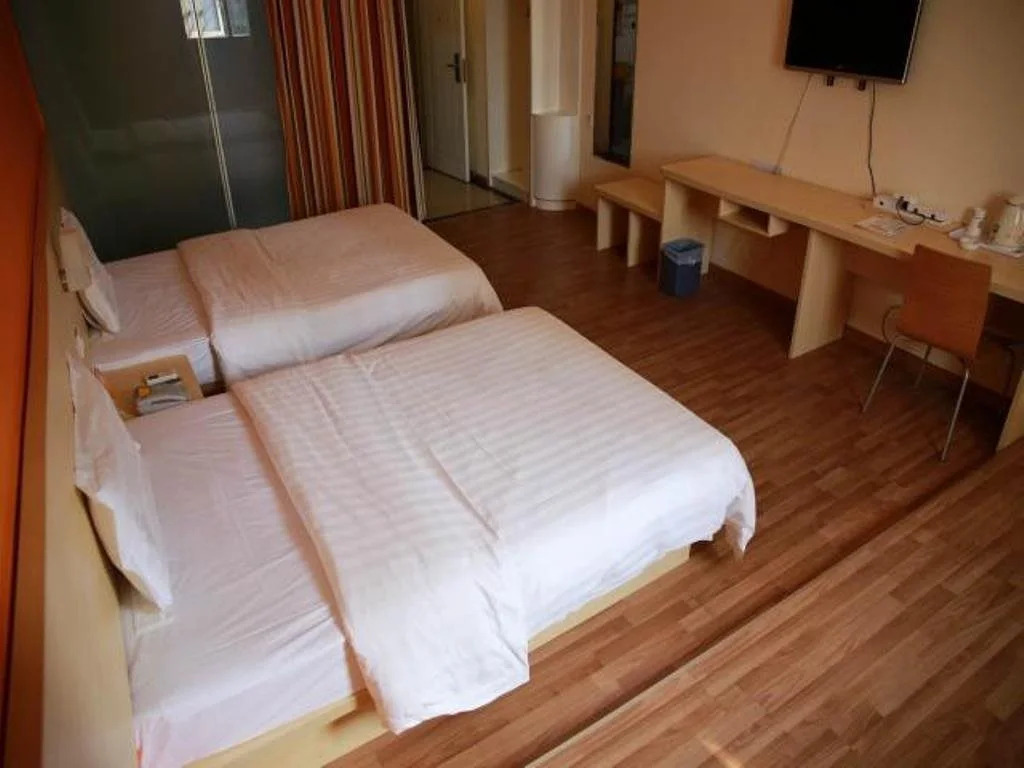 7 Days Hotel Zhuhai Gongbei Port Pedestrian Street