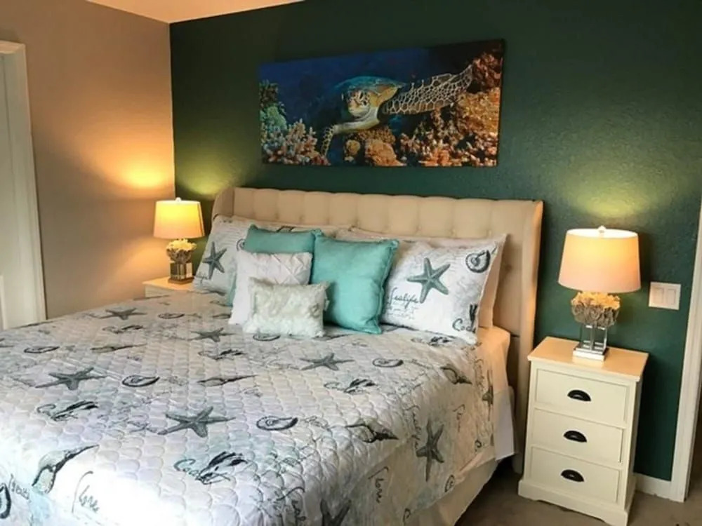 7767 The Windsor House 6 Bedroom by Florida Star