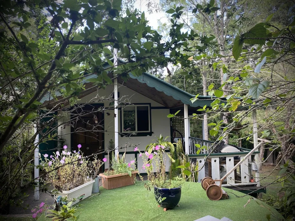 Mt Nebo Railway Carriage and Chalet