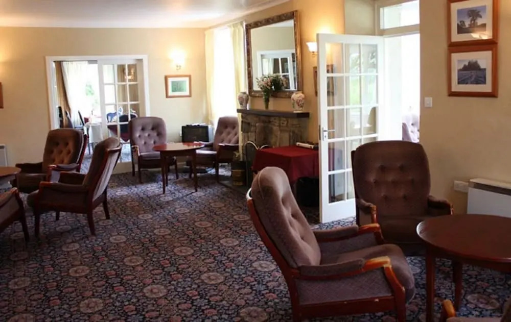 Achness Hotel