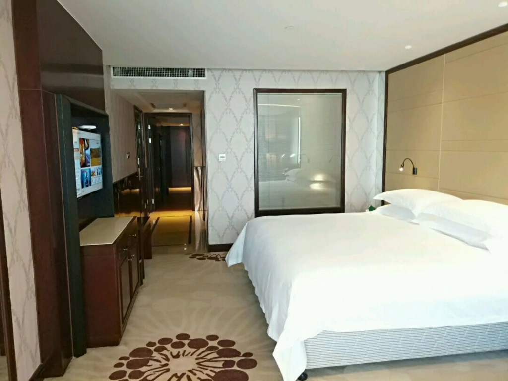 HengNa International Hotel