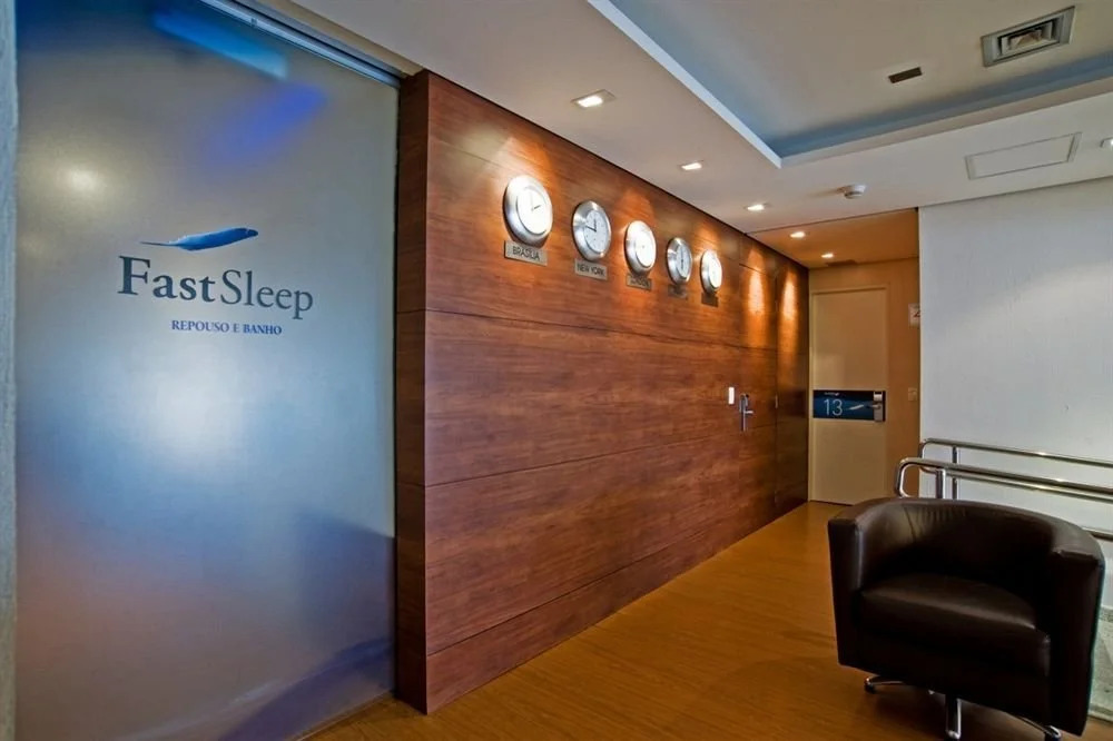 Detroit Airport Plaza Hotel & Suites