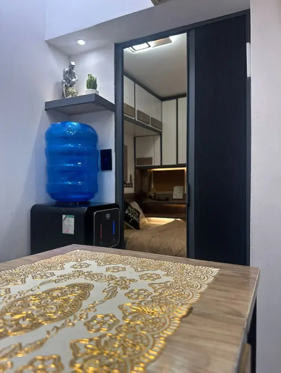 Tom's House 270