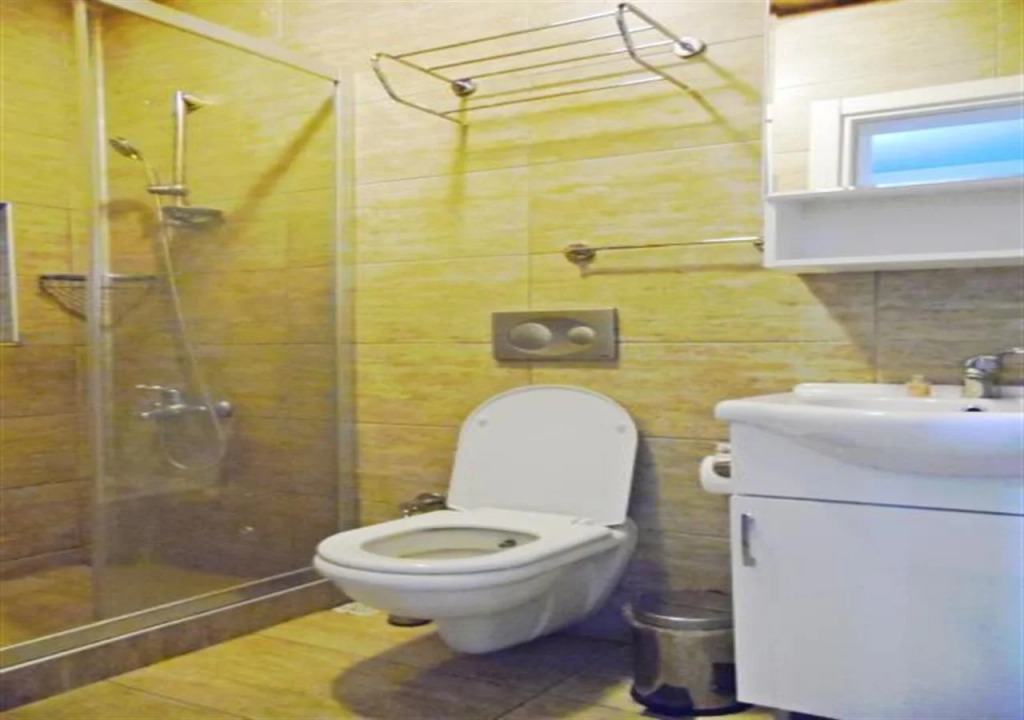 Leon Suites