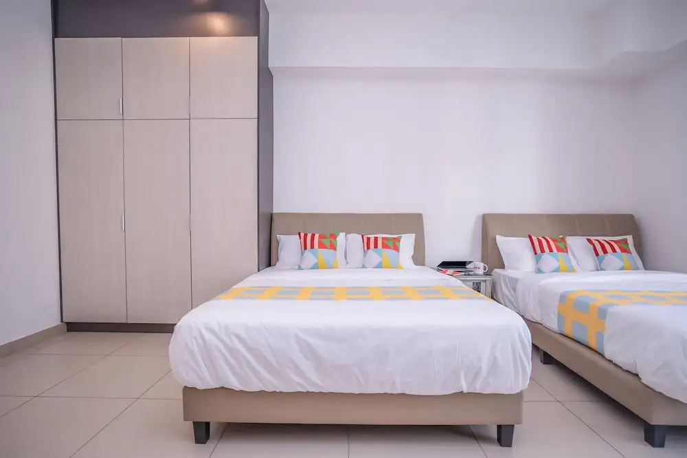 OYOHome 89448 Extraordinary Studio