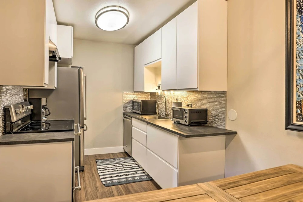 Chic Condo: Steps to Beaver Creek Ski Slopes!