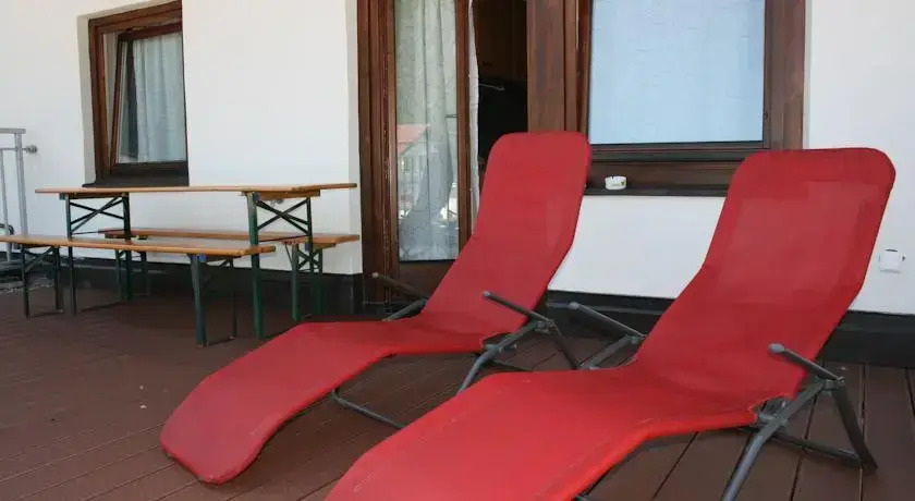 Mos Apartments
