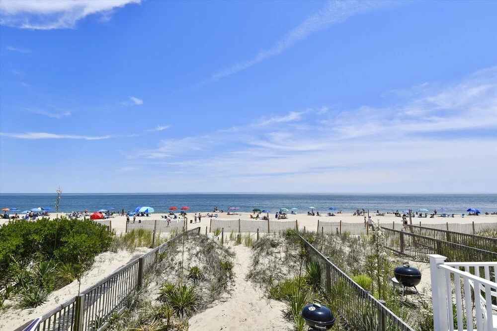 Atlantic Watergate 16 by Long & Foster