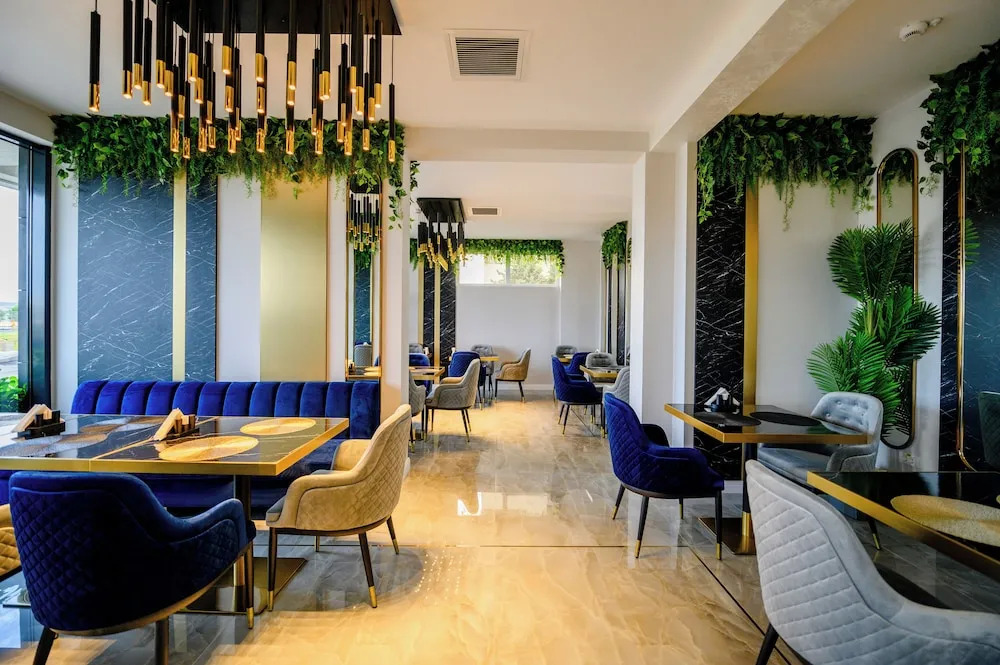 Elitte Inn & Suites