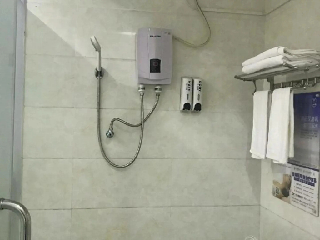 Ruichen Hostel