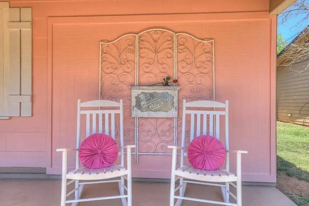 Marilyn House Iconic Charm 3 Mins to Downtown!