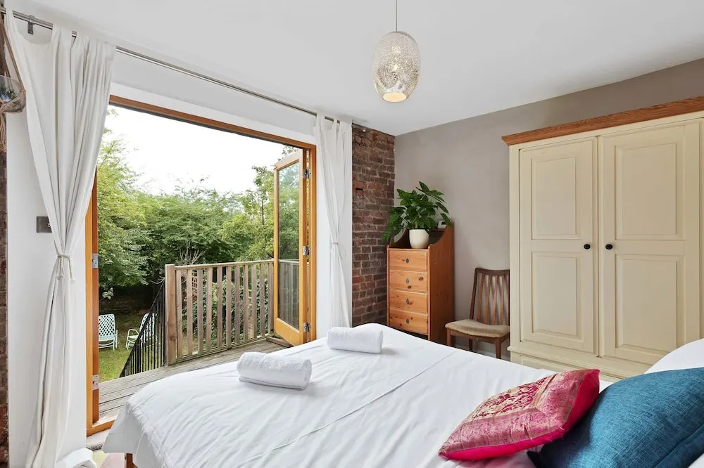 Sunny Regency Apartment