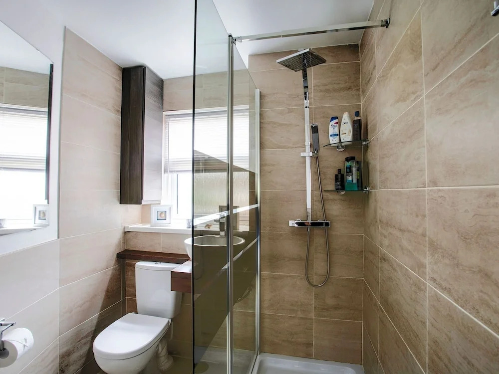 Restful Apartment in London near Westfield Shopping Center