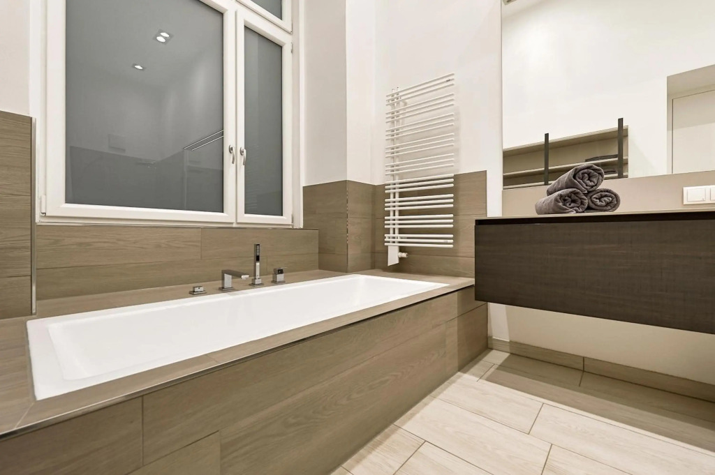 Central Luxury Apartment