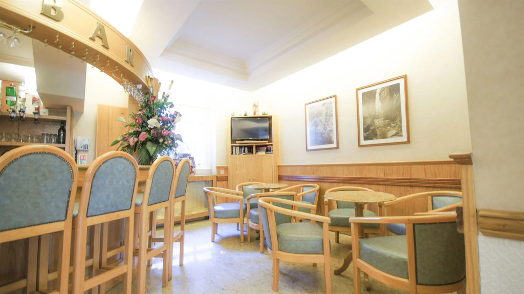 The Nayland Hotel