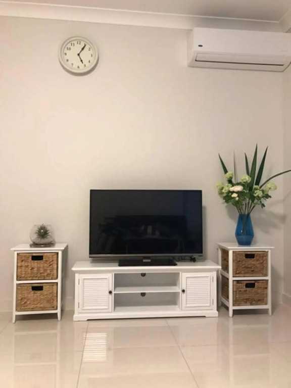 Shine Apartment