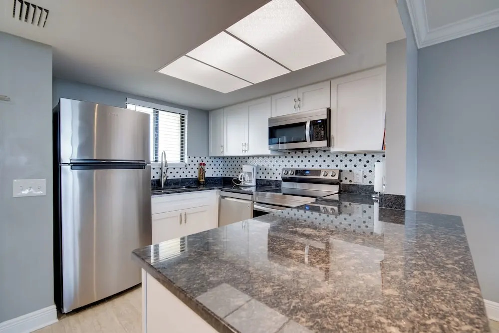 Remarkable Hudson Condo w/ Coastal Views!
