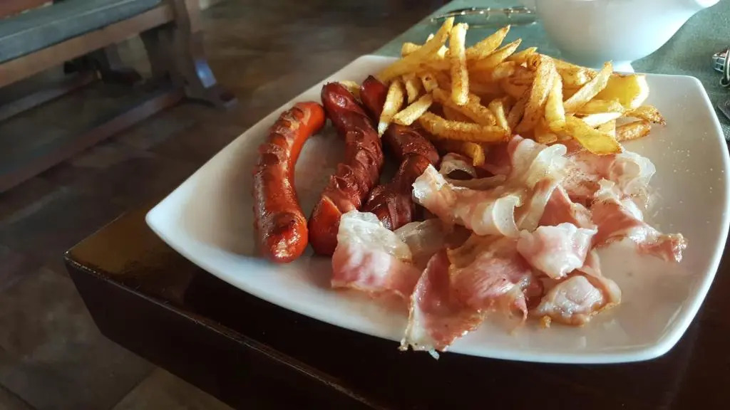 OSTROG Aparthotel KOLIBA-VLASTNIŠTVO MANASTIRA OSTROG